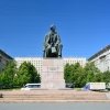 Памятник Чернышевскому в парке Победы