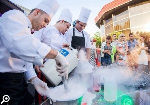 Подарок молодожёнам в «Бали»