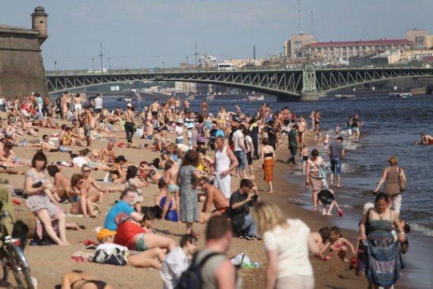 Петропавловская крепость Нева пляж