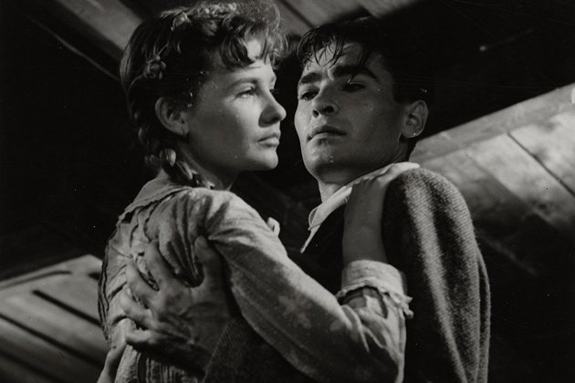 Кадр из фильма «Карусель»