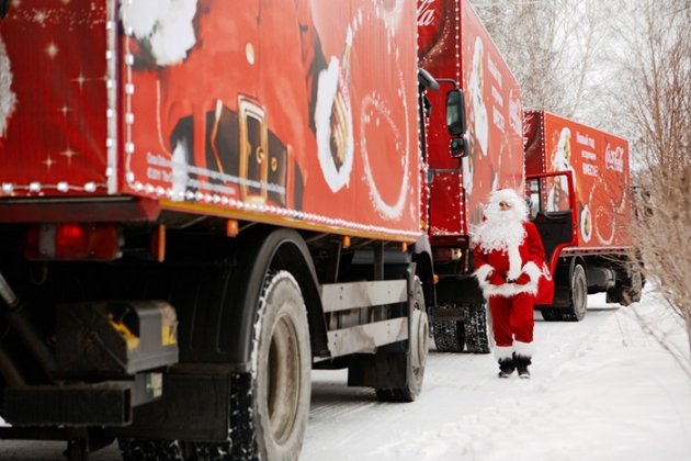 Рождественский караван Coca-Cola проедет по Санкт-Петербургу