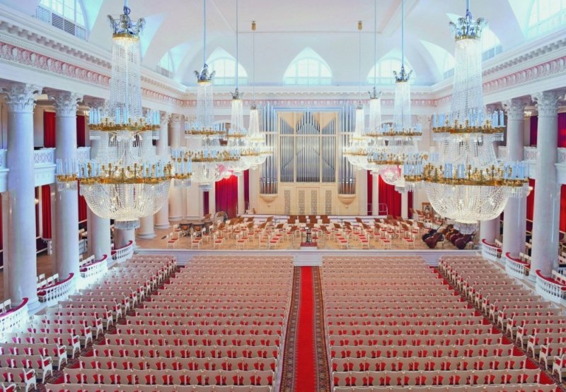 Большой зал Филармонии им. Д. Д. Шостаковича